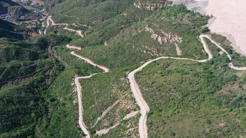 河北井陘人 把引領產業脫貧的 天路 修到家鄉